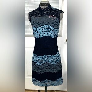 Laundry by Shelli Segal blue lace bodycon dress. Size 2